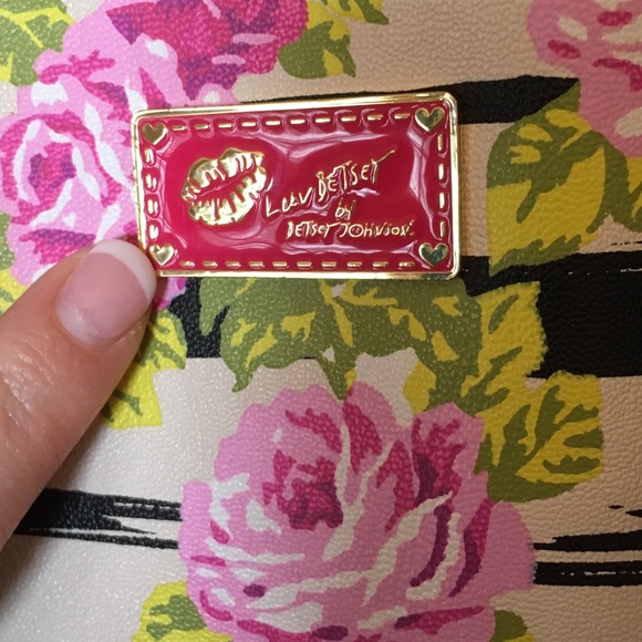 Betsey Johnson purse/crossbody bag - Picture 3 of 8